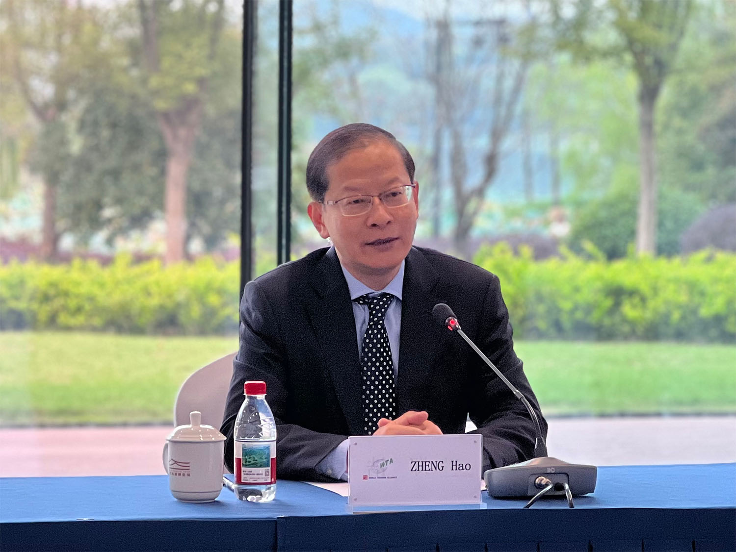 世界旅游联盟候任副主席兼秘书长郑浩会见意中协会主席玛丽亚·罗莎·阿佐利纳