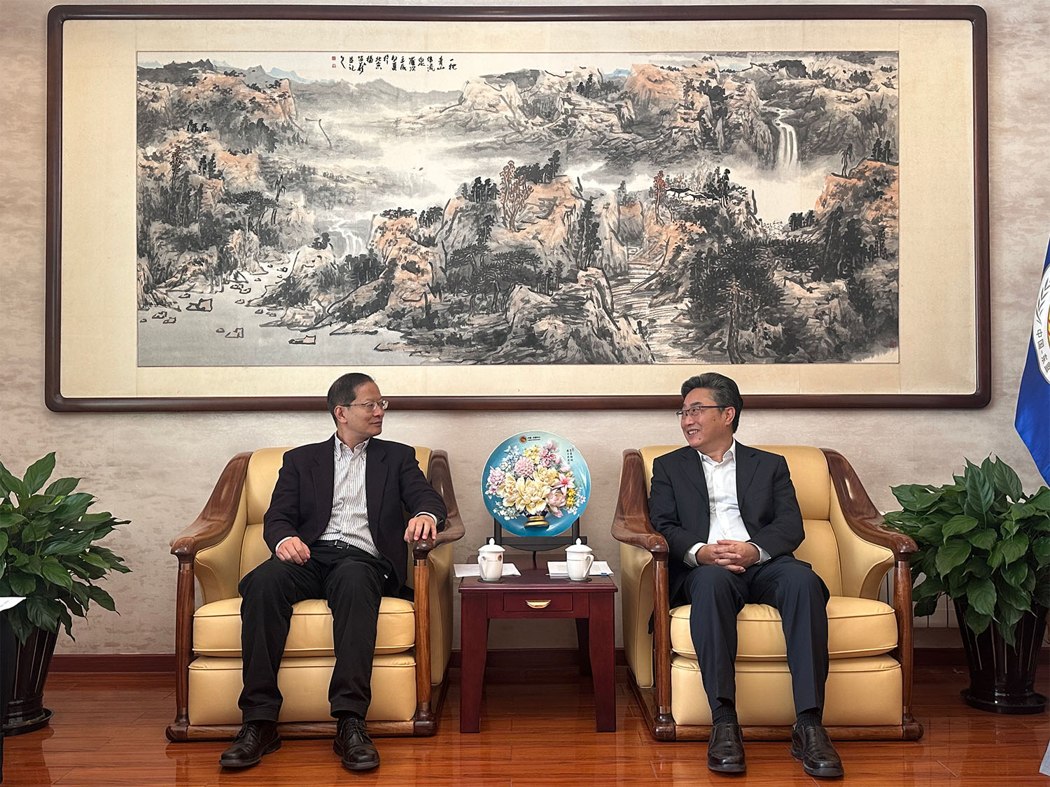 世界旅游联盟副主席兼秘书长郑浩拜访中国—东盟中心